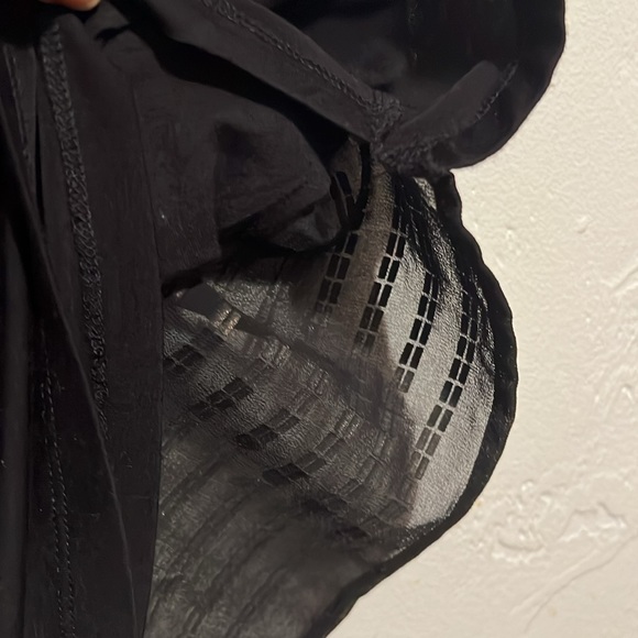 NY & Co Silvery Embellished Front Black Top - Picture 5 of 6